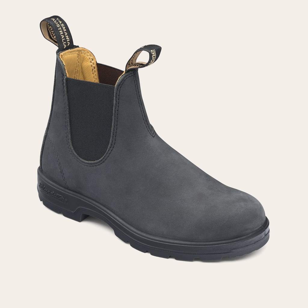 BLUNDSTONE