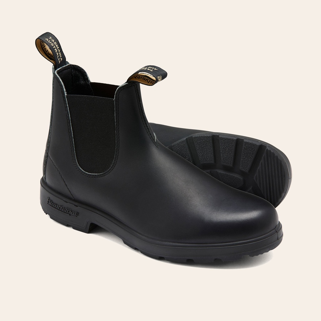 BLUNDSTONE